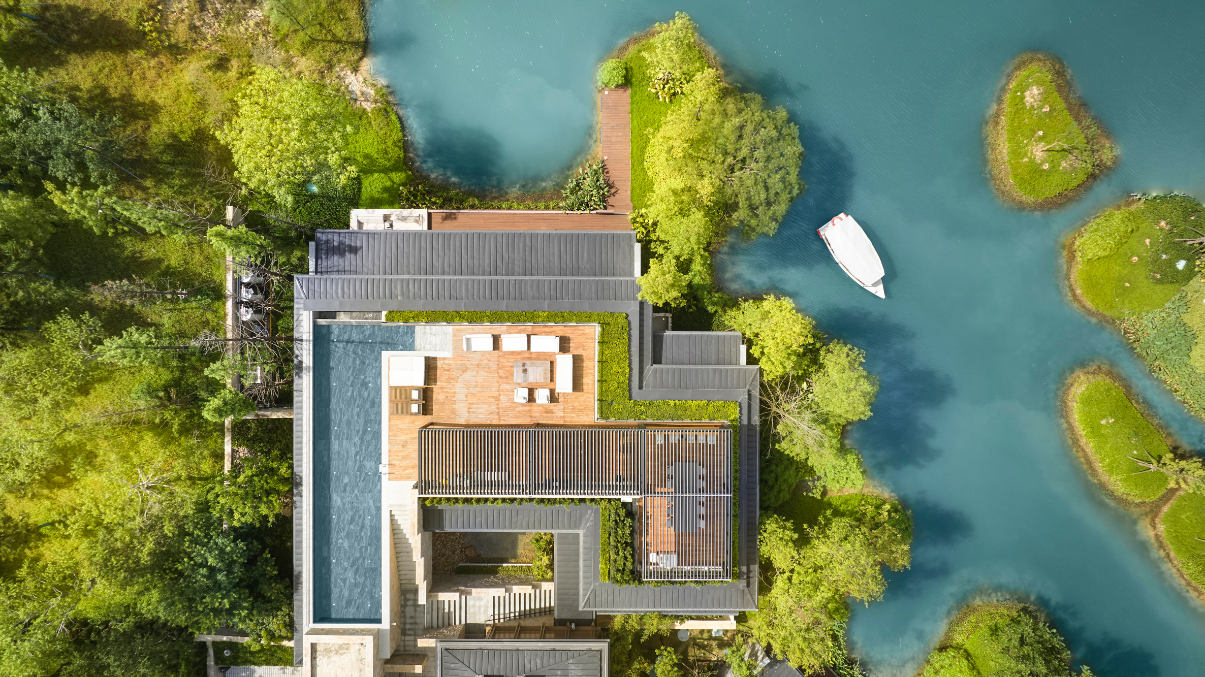 BTCNDS-Presidential Villa - High Angle